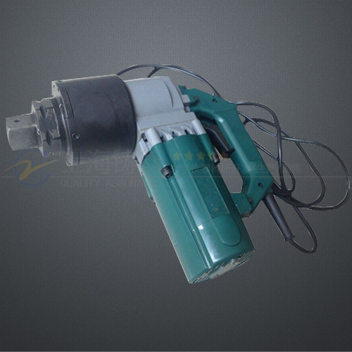 22-27MŤ���͸ߏ�(qi��ng)��˨늄�(d��ng)����