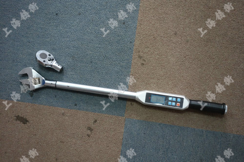 數(shù)顯扭矩扳手