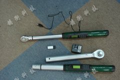 數(shù)顯扭矩扳手-可連電腦數(shù)顯扭矩扳手40-200N.m 數(shù)顯扭矩扳手-可連電腦數(shù)顯扭矩扳手40-200N.m