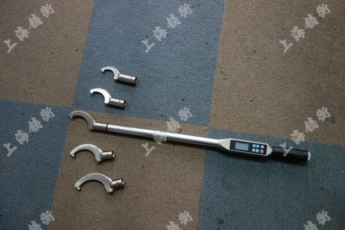 ���@Ť������