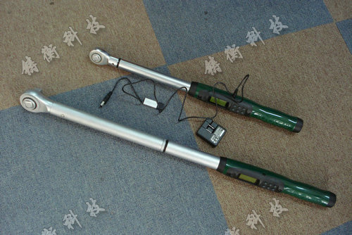 可連電腦數(shù)顯扭矩扳手
