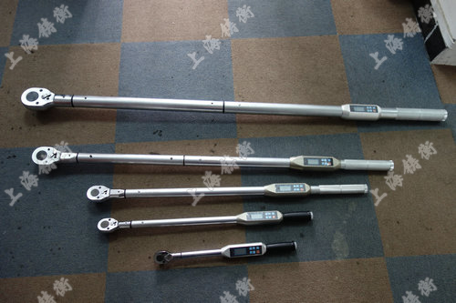 電子扭矩扳手