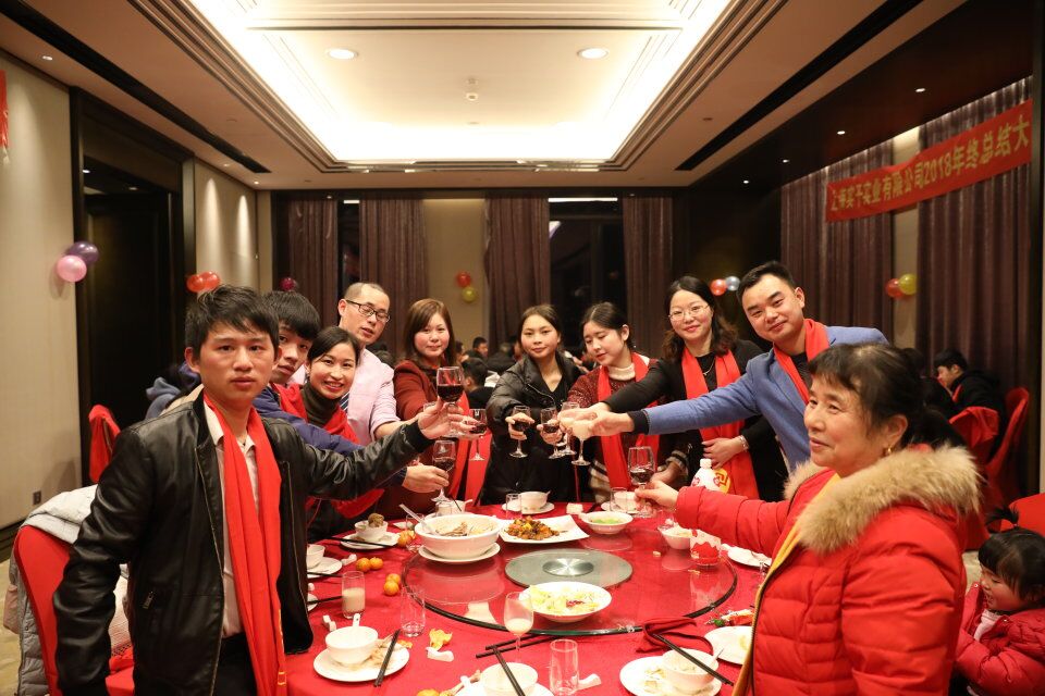 �T����������