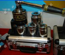 1000ţ�׵�Ť�����ֱ����������X