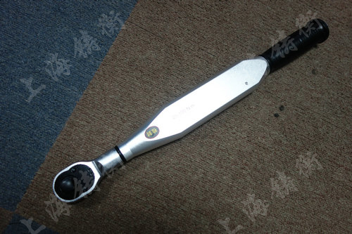 ���@Ť����