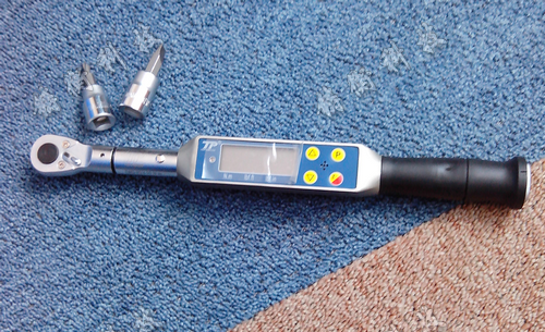 數(shù)顯扭矩扳手