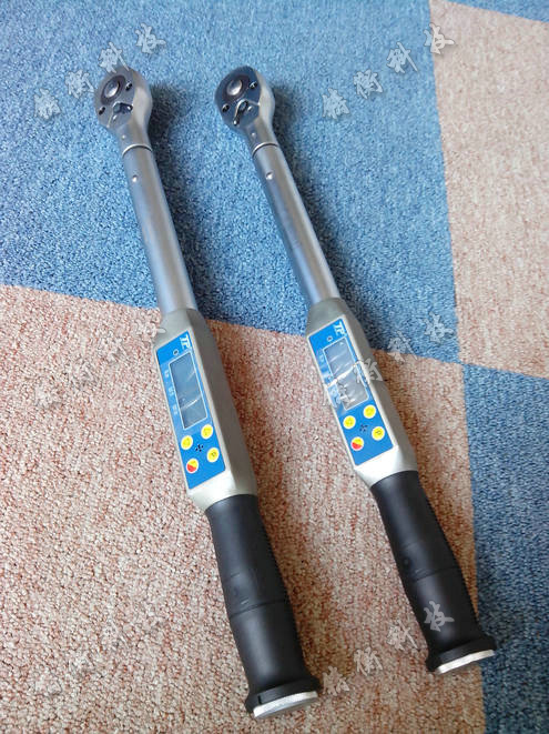 數顯扭矩扳手圖片