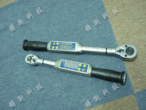 數(shù)顯扭矩扳手