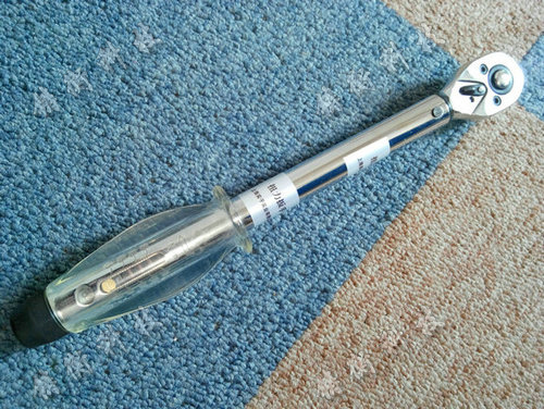 可調(diào)式扭矩扳手