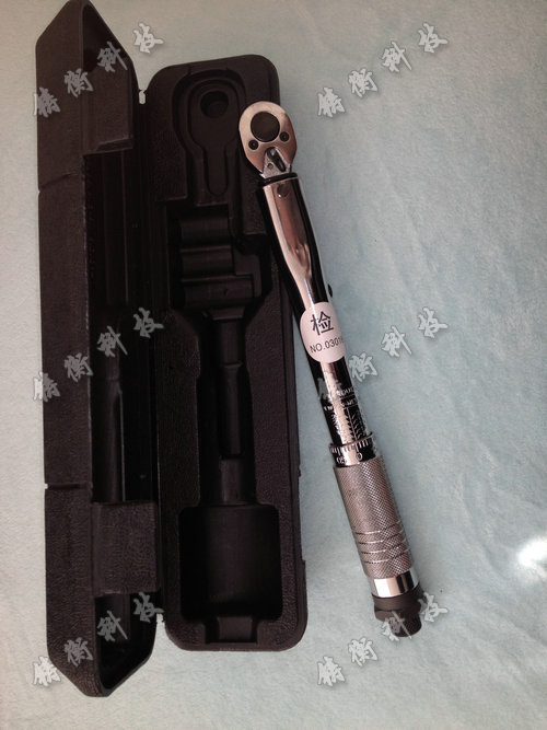 預置式扭力扳手