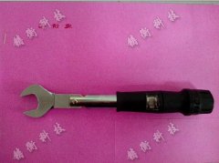 �A��ʽŤ��Ӌ�߾���