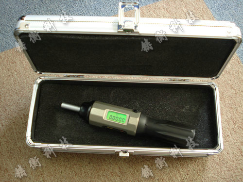 ���@Ť����